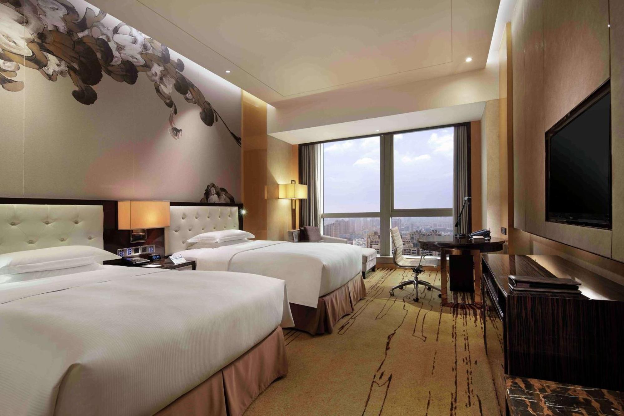 Hilton Zhengzhou Hotell Exteriör bild