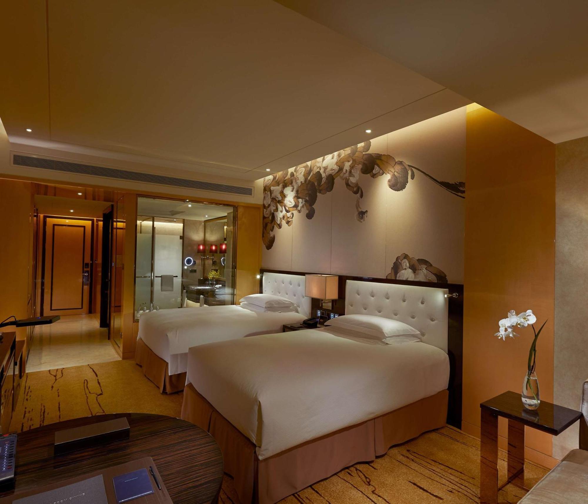 Hilton Zhengzhou Hotell Exteriör bild