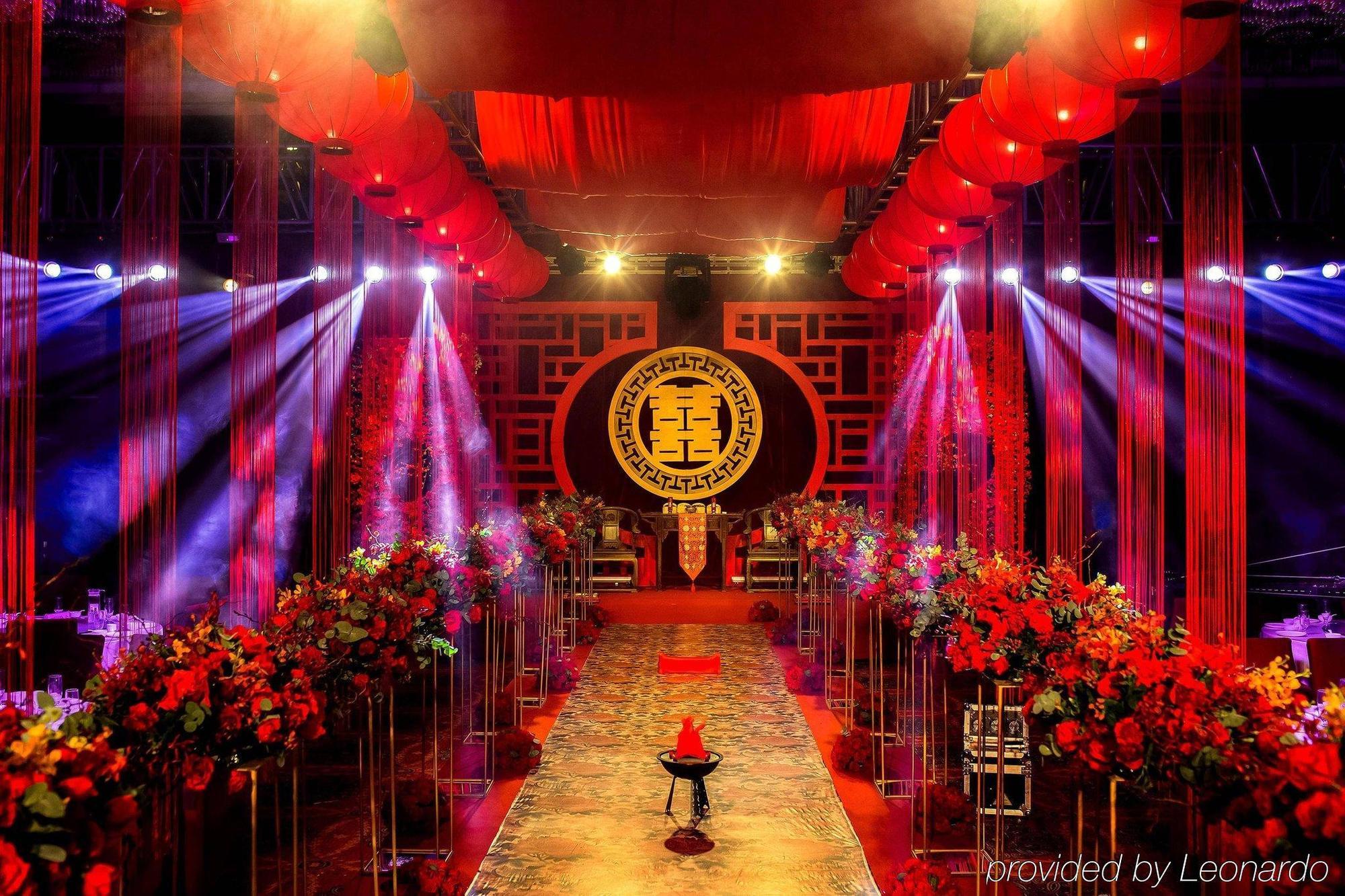 Hilton Zhengzhou Hotell Exteriör bild